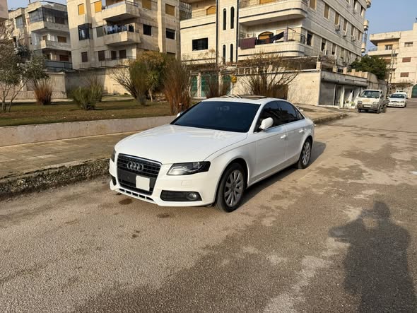 أودي A4 2011 - صورة 2