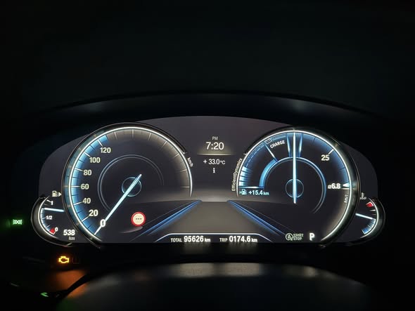 بي ام دبليو 520i 2018