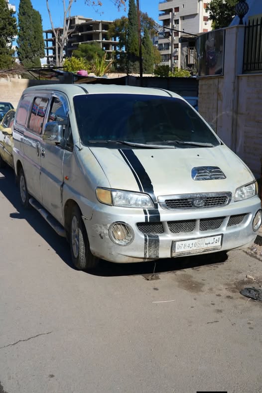 هيونداي ستاريكس 2006