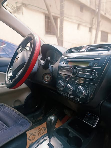 ميتسوبيشي ميراج 2017 - صورة 2