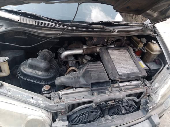 هيونداي اتش 1 2001