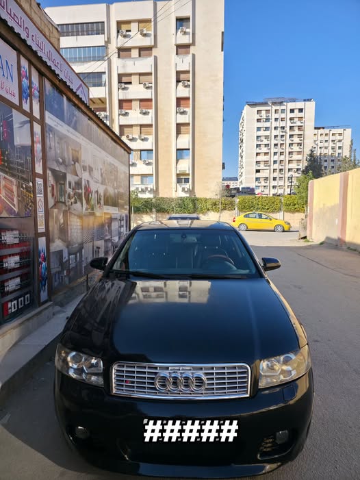 أودي A4 2004 - صورة 1