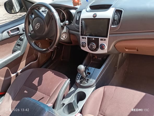 كيا فورتي 2010 - صورة 2