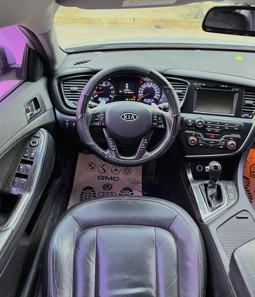 كيا أوبتيما 2011