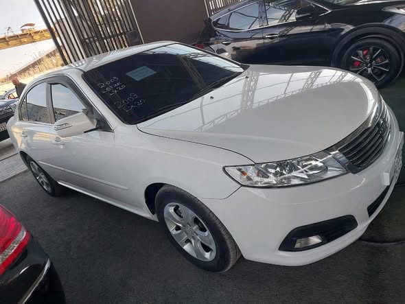 كيا اوبتما 2009 - صورة 2