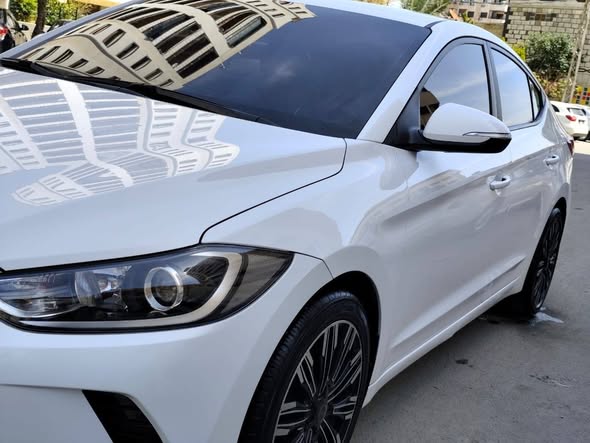 هيونداي إلنترا 2016