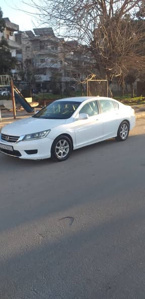 هوندا اكورد 2014 - صورة 1