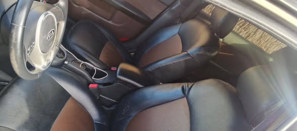 كيا فورتي 2009 - صورة 4