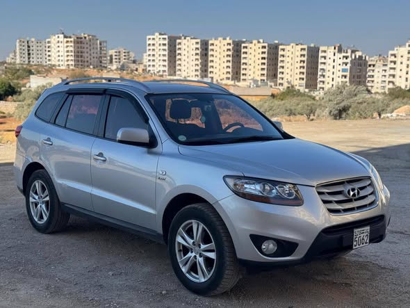 هيونداي سانتافي 2010 - صورة 2