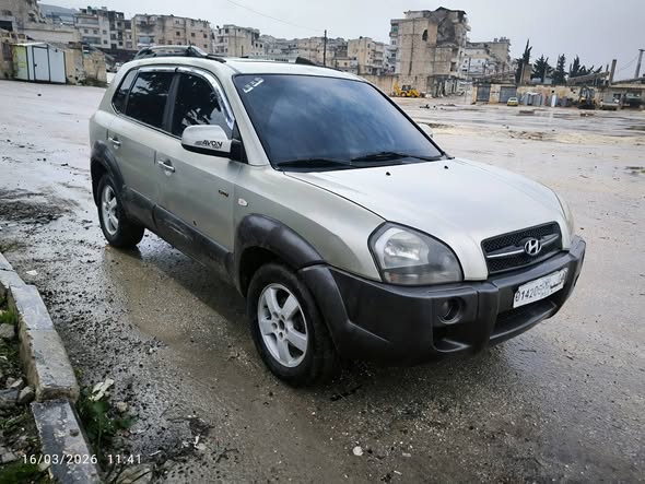 هيونداي توسان 2004