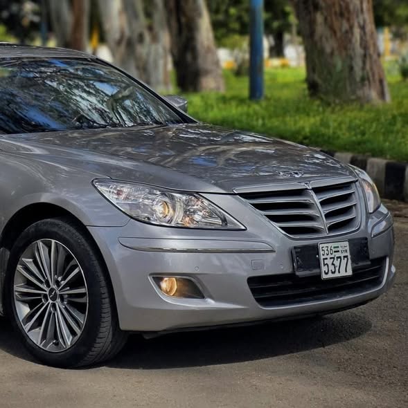 هيونداي جينيسيس 2011 - صورة 2