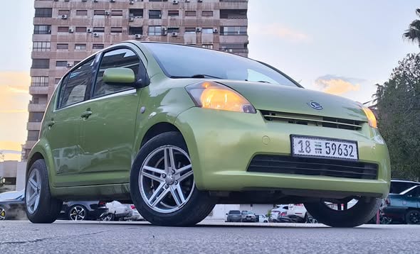 ديهاتسو سيريون 2008 - صورة 3