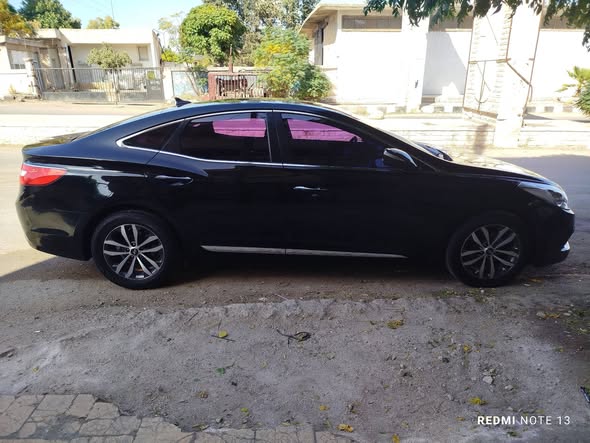 هيونداي أزيرا 2012 - صورة 4