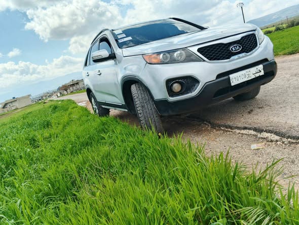 كيا سيرنتو 2011 - صورة 1