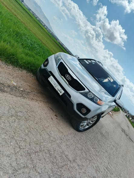 كيا سيرنتو 2011 - صورة 4