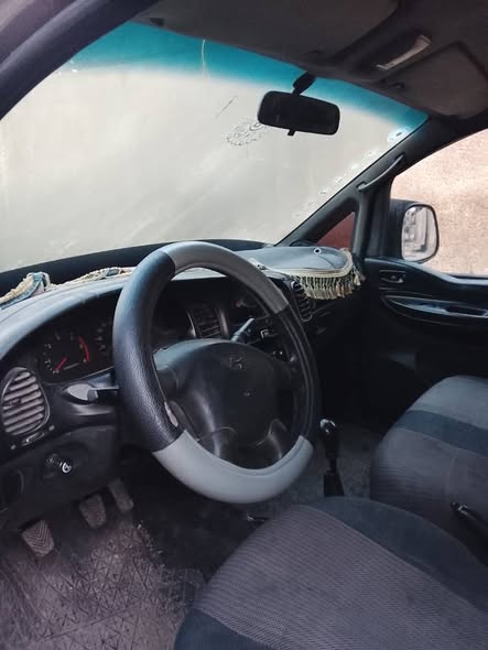 هيونداي ستاركس 2000 - صورة 5