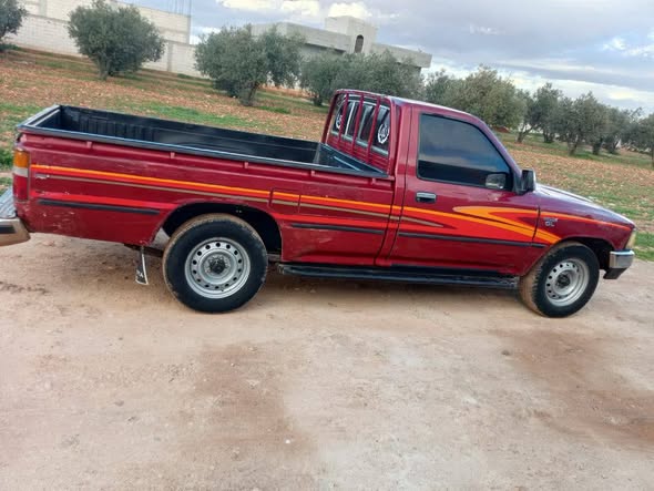 تويوتا بيك أب 1992 - صورة 4