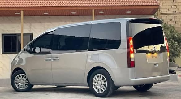 هيونداي ستاريا 2023 - صورة 2