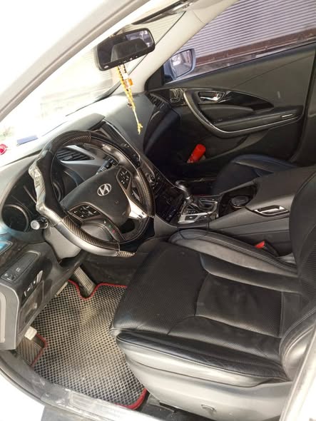 هيونداي ازيرا 2011 - صورة 3