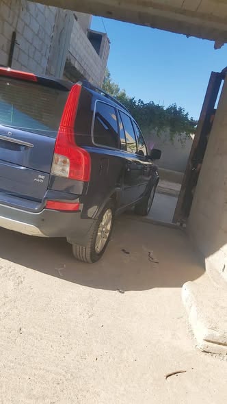 فولفو XC90 2012 - صورة 2