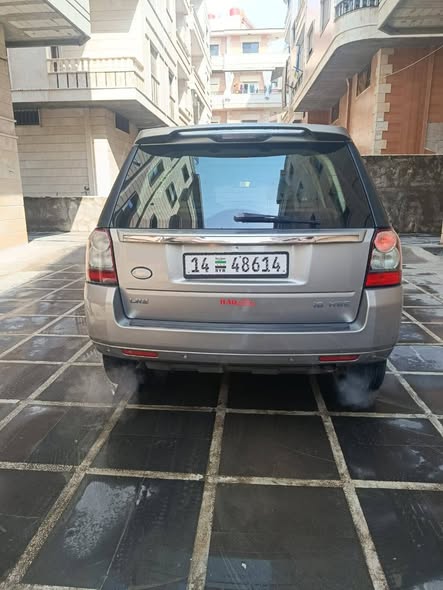 لاند روفر فريلاندر 2012 - صورة 4