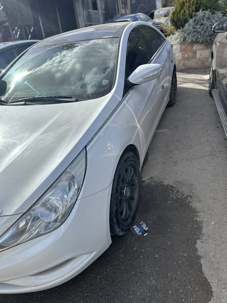 هيونداي سوناتا 2011 - صورة 4