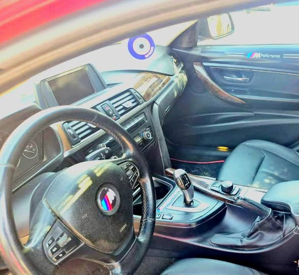 بي إم دبليو 328i 2014 - صورة 3