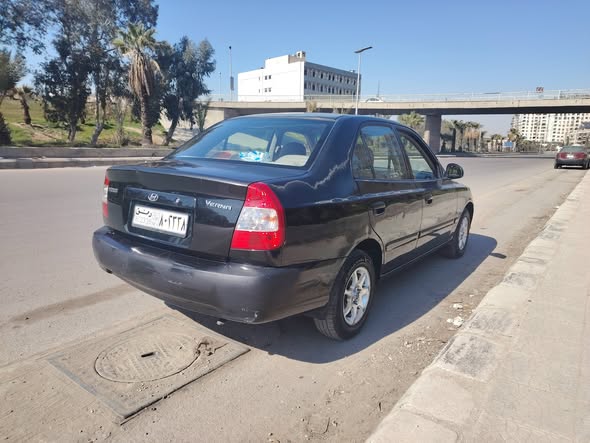 هيونداي فيرنا 2009 - صورة 1