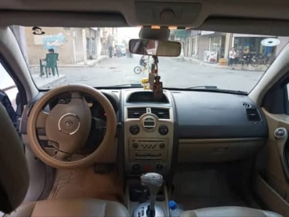 رينو ميغان 2006 - صورة 3