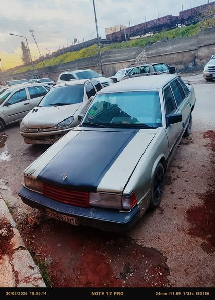 مازدا 929 1983 - صورة 2