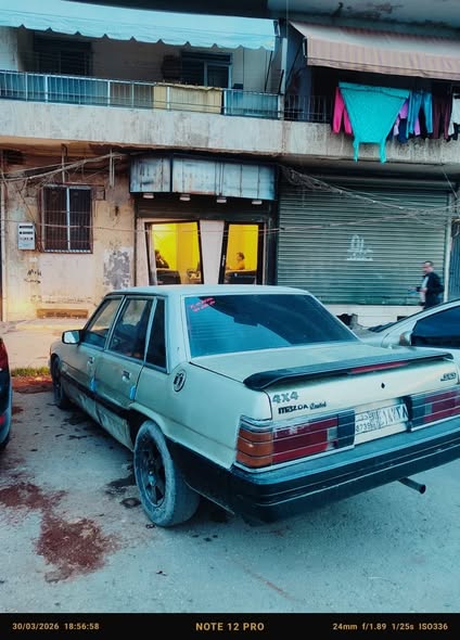 مازدا 929 1983 - صورة 3