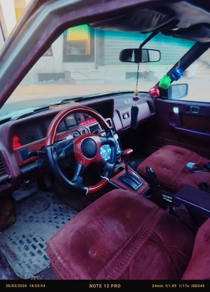 مازدا 929 1983 - صورة 5