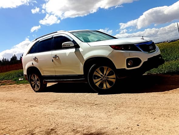 كيا سورينتو 2010 - صورة 1