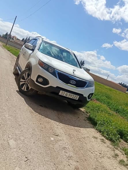 كيا سورينتو 2010 - صورة 2