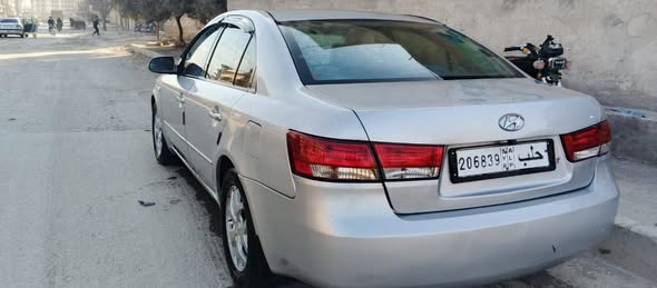 هيونداي سوناتا 2006 - صورة 2