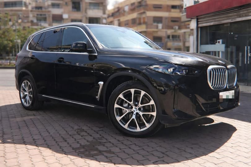 بي إم دبليو إكس 5 2024 - صورة 1