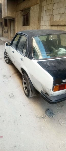 أوبل أسكونا 1976 - صورة 1