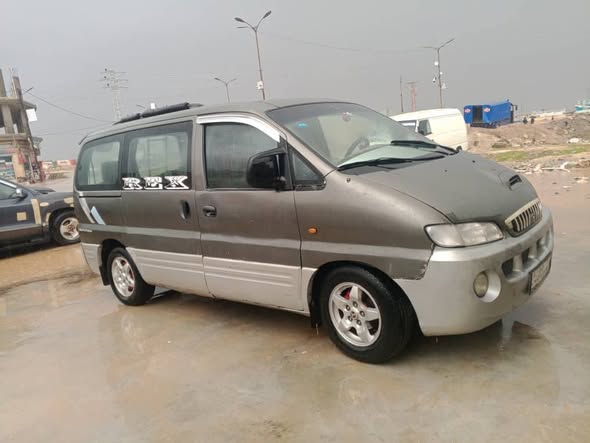 هيونداي ستاريكس 2001 - صورة 3