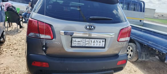 كيا سورينتو 2011 - صورة 2