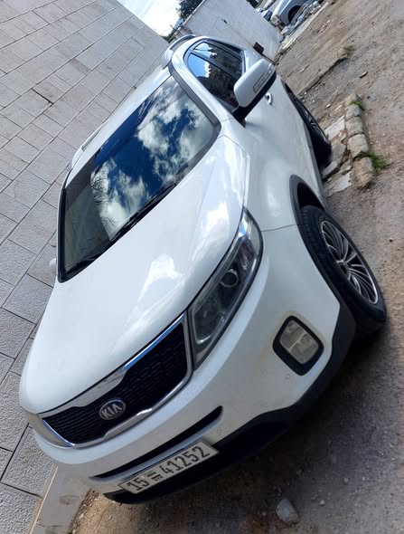 كيا سيرنتوا 2015 - صورة 1