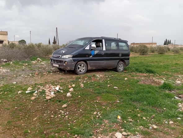 هيونداي ستاركس 2002