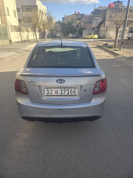 كيا ريو 2010 - صورة 2