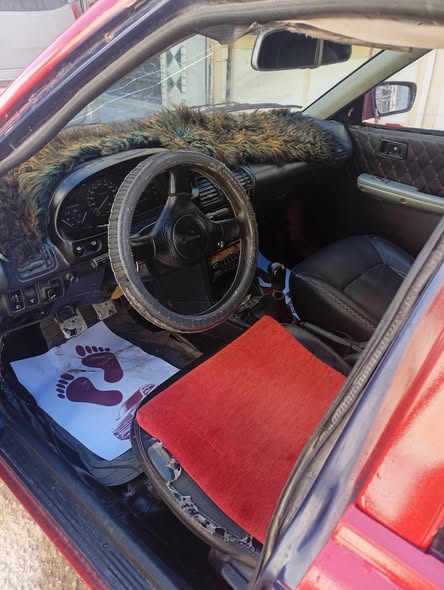 مازدا 323 1991 - صورة 3