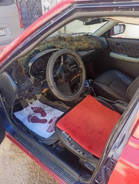 مازدا 323 1991 - صورة 4