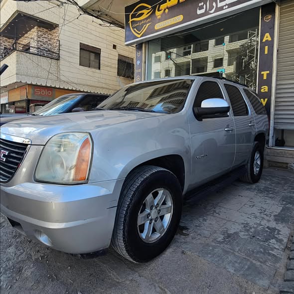 جي إم سي يوكن 2011 - صورة 2