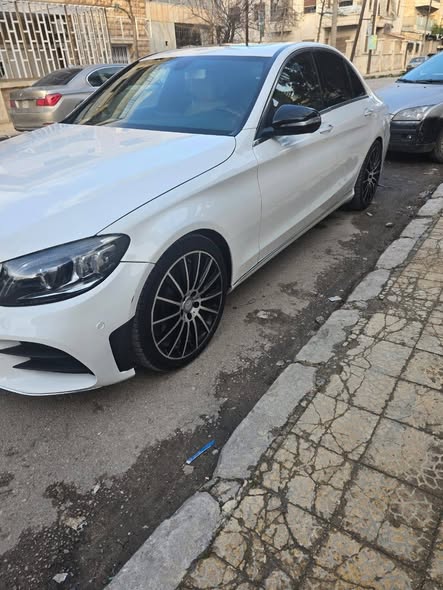 مرسيدس c300 2018 - صورة 2