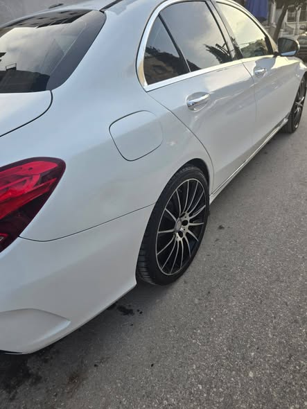مرسيدس c300 2018 - صورة 3