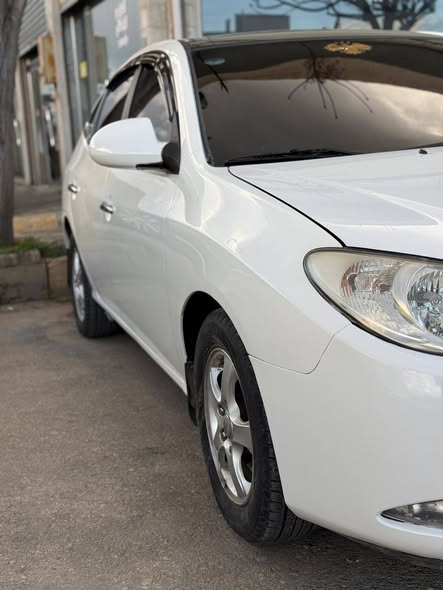 هيونداي أفانتي 2008 - صورة 1