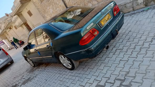 مرسيدس E-Class 2001 - صورة 3