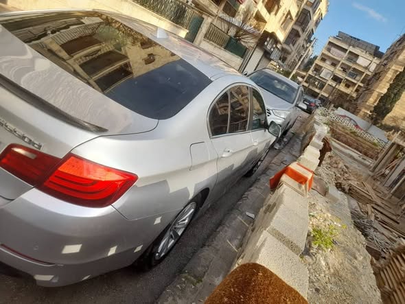 بي ام دبليو 520 2011